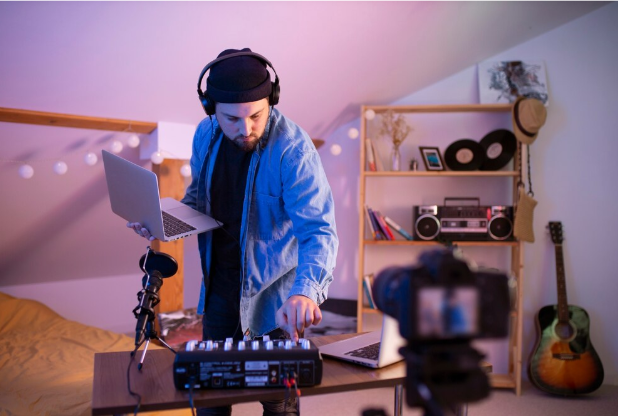 The Best Ways to Use Social Media for Music Video Promotion The Best Ways to Use Social Media for Music Video Promotion